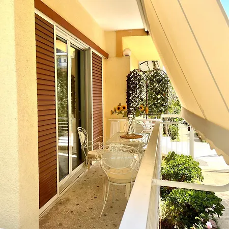 Dp Riviera Apartment Athens Exterior photo